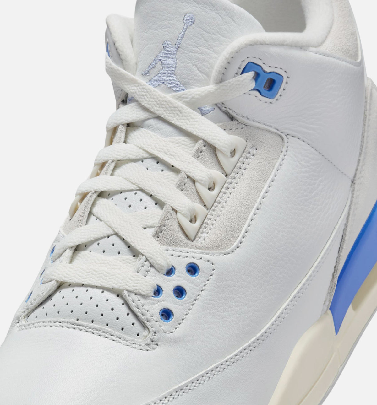 Air Jordan 3 Retro Mens Lifestyle Shoe - Summit White/Hydrogen Blue/Legend Blue