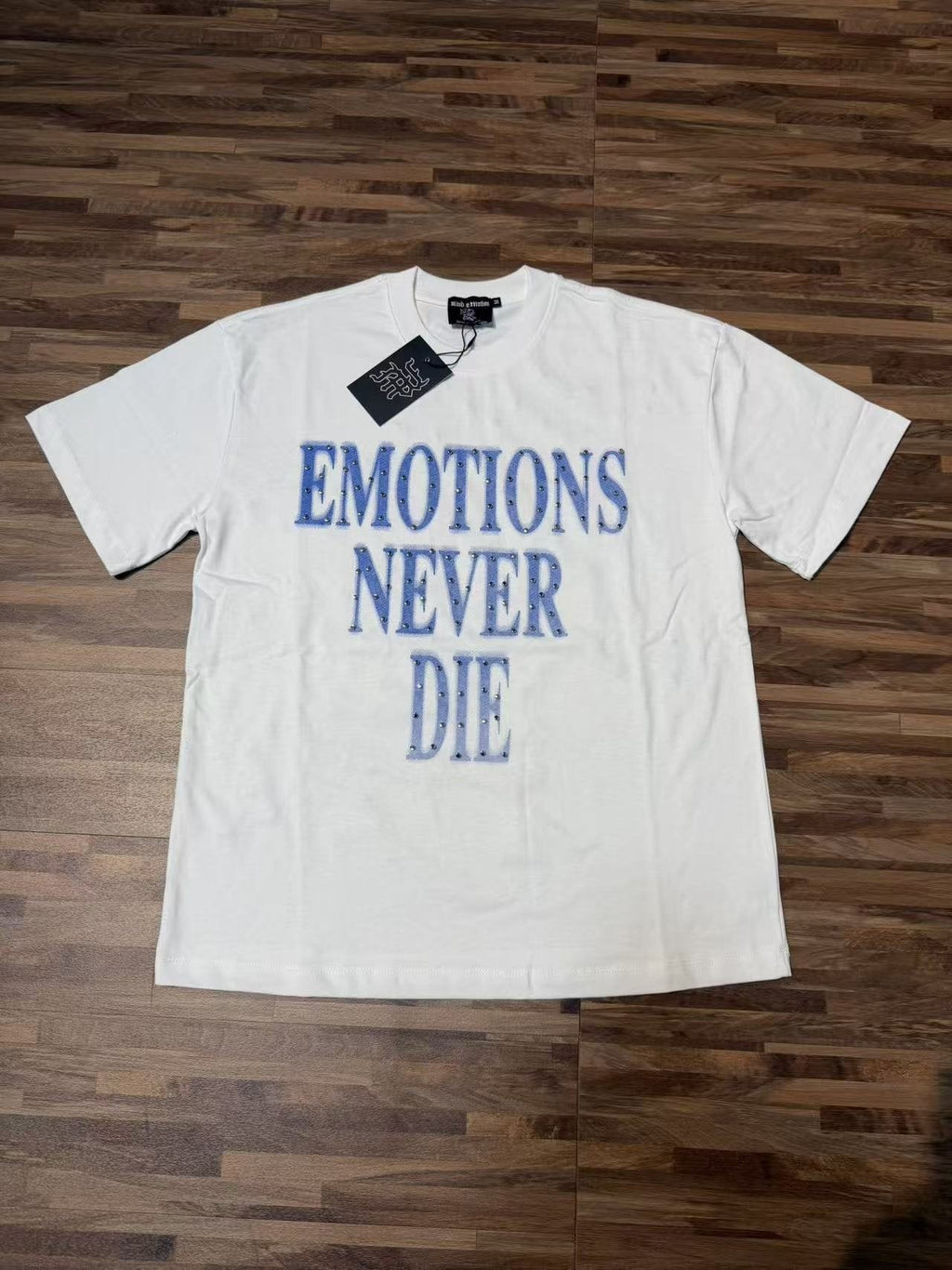 MIXED EMOTION Never Die Graphic Short-Sleeve T-Shirt
