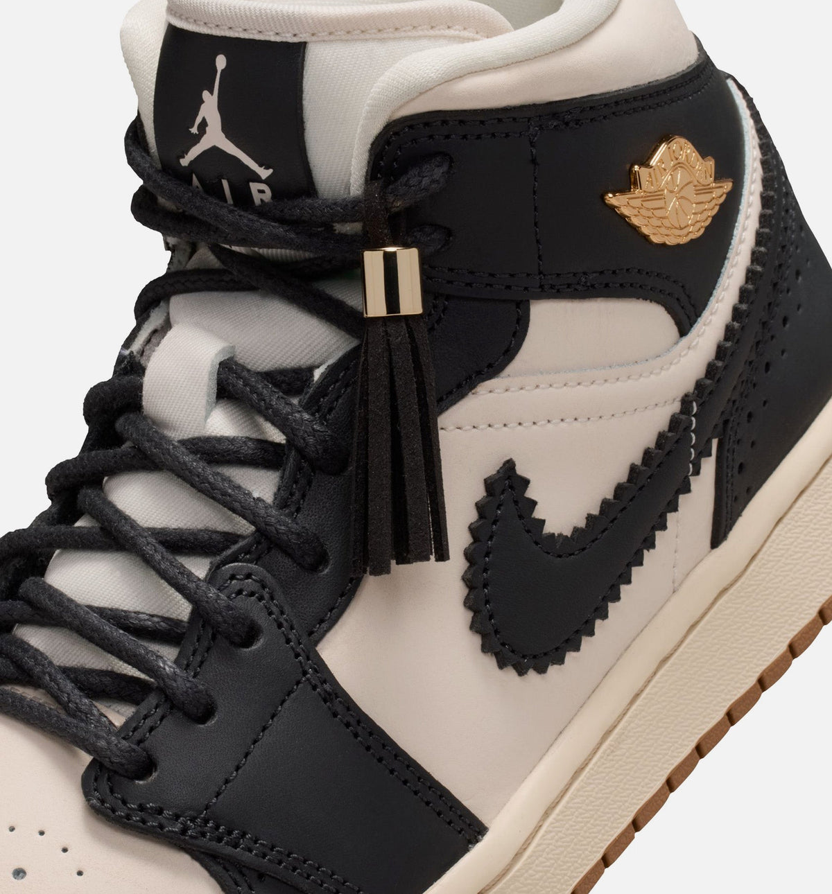 Air Jordan 1 Mid SE “Off-Noir Chalk Pearl White” Women's Lifestyle Shoes