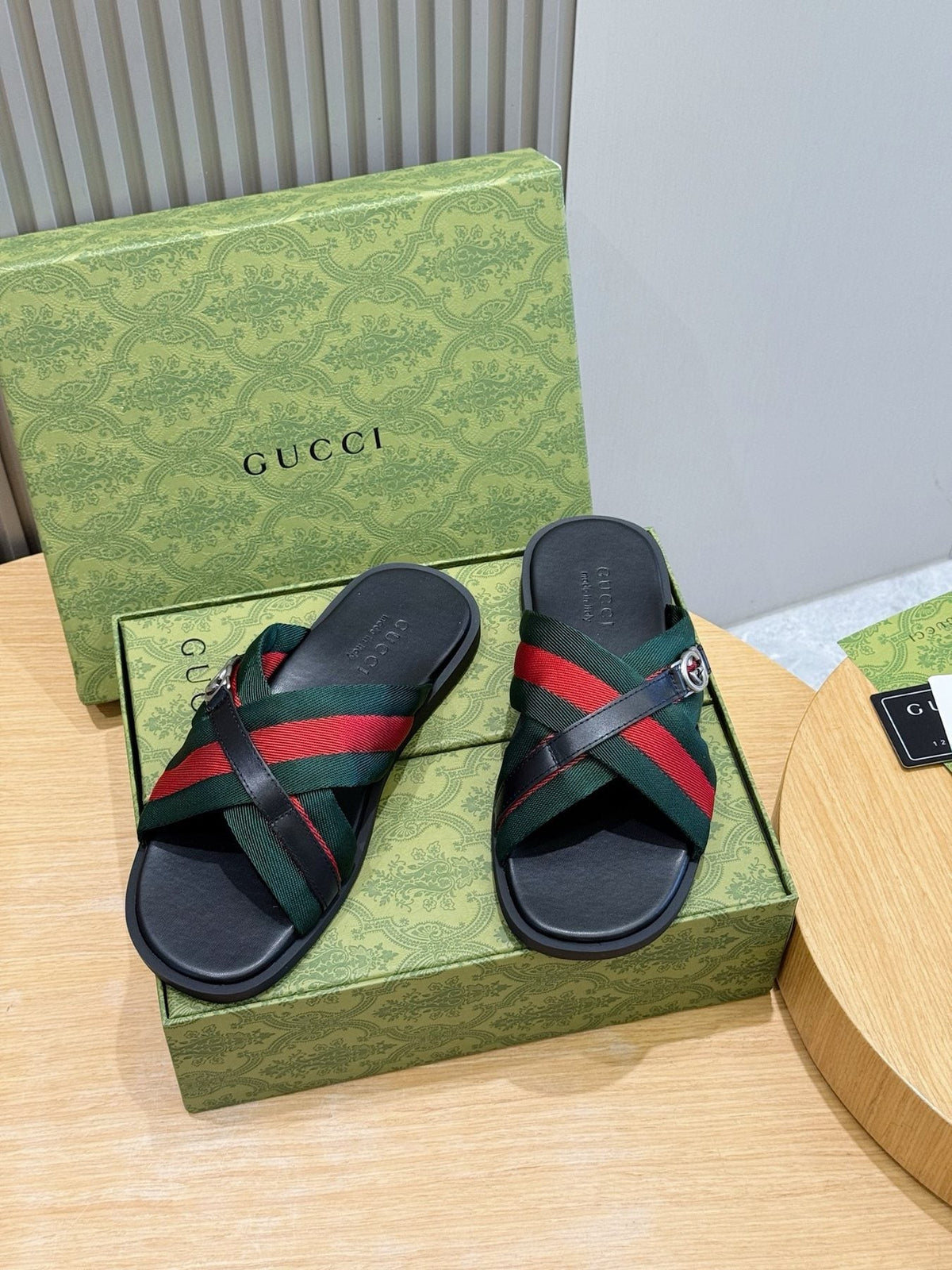 Gucci Green and Red Strap Sandals