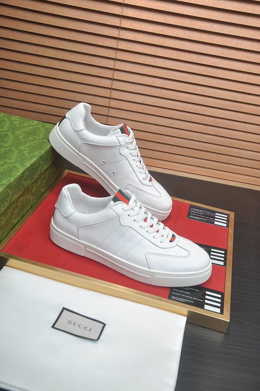 Gucci Web Stripe Low-Top Sneakers