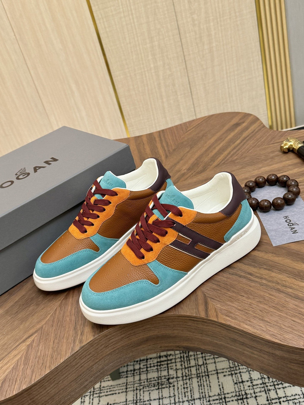 Hogan H580 Color-Block Low-Top Sneakers