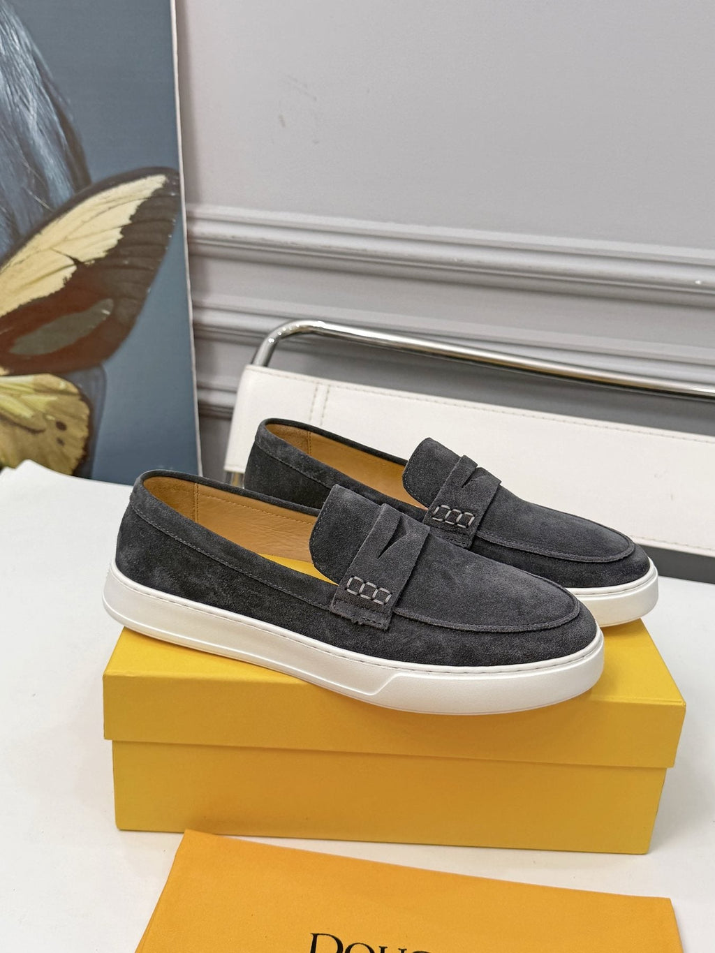 Doucal's Contrast-Sole Slip-On Shoes
